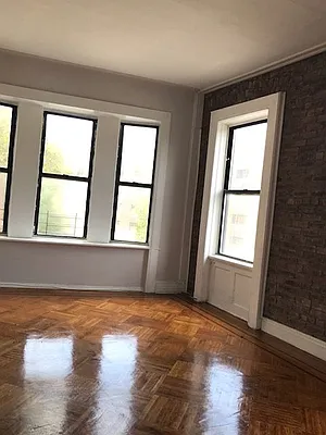 Rented by G2 Realty Group LLC | media 7