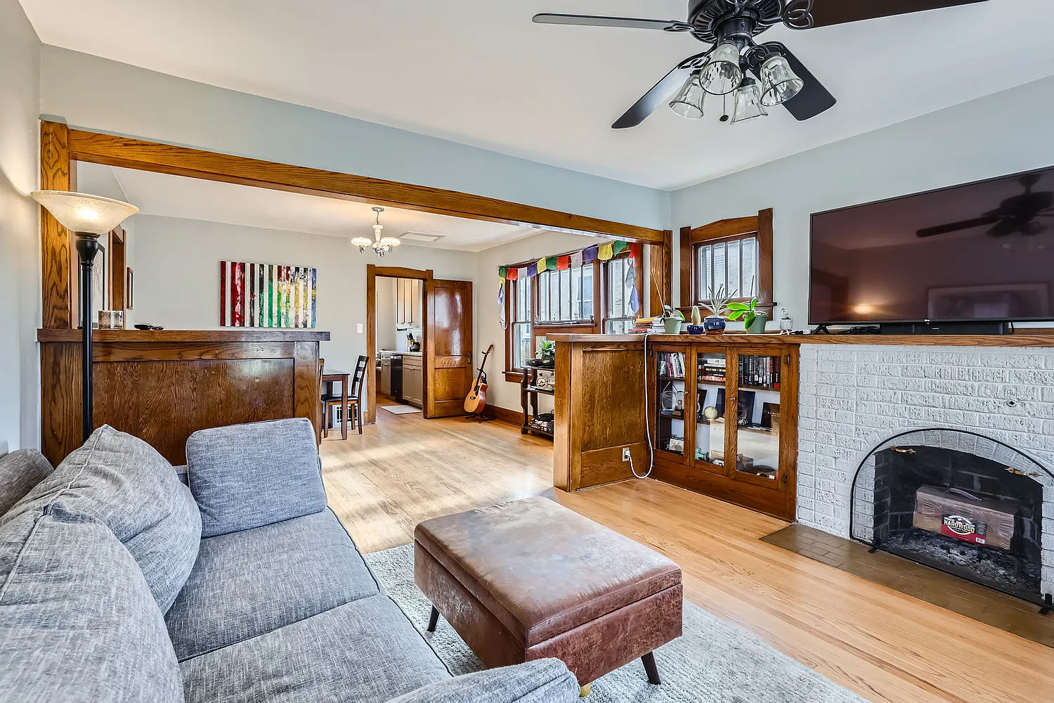 3 bed, 1.5 bath, 1550 sqft, $3,280 — Photo 3