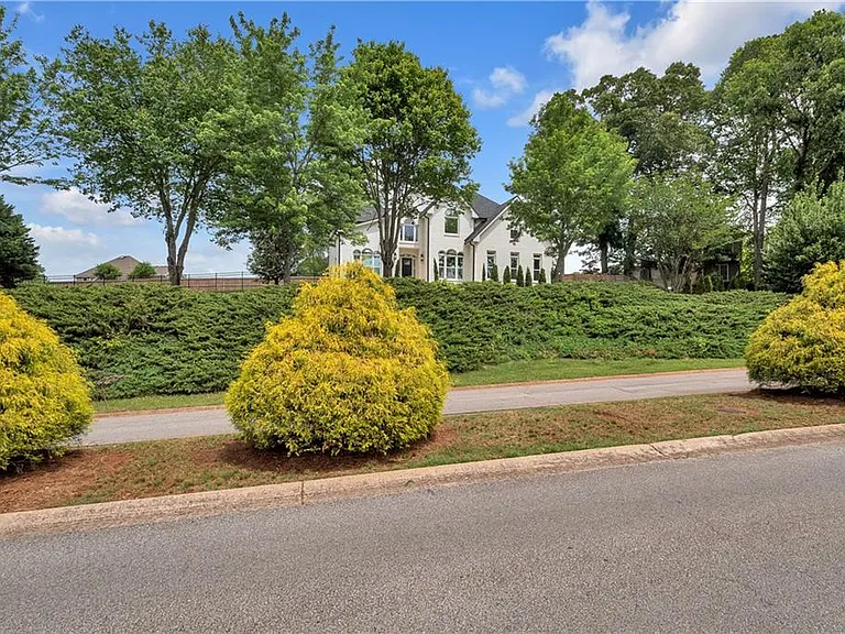 4221 Willow Oak Dr — Photo 2
