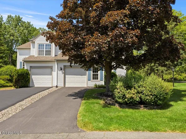 33 Empire Circle, Rensselaer, NY 12144
