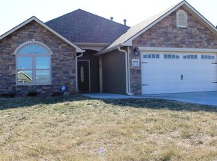 2912 Northwing Dr, Manhattan, KS 66502