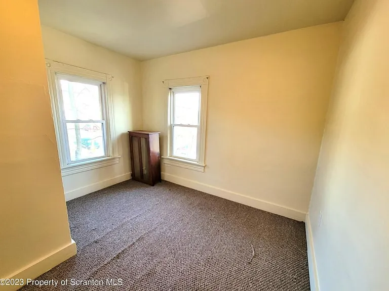 1315 Farr St — Photo 18