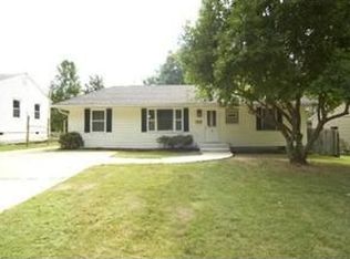 7327 Reeds Rd, Overland Park, KS 66204