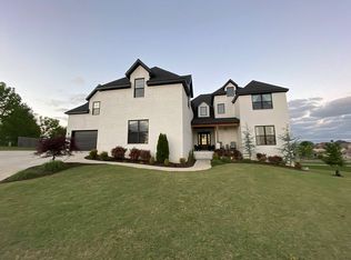 302 Keeler Cir, Cave Springs, AR 72718