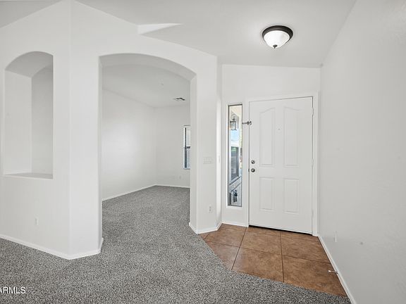 3rd image of 1125 W FRUIT TREE Lane