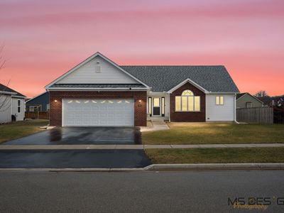 1012 Joshua Ln, Genoa, IL, 60135