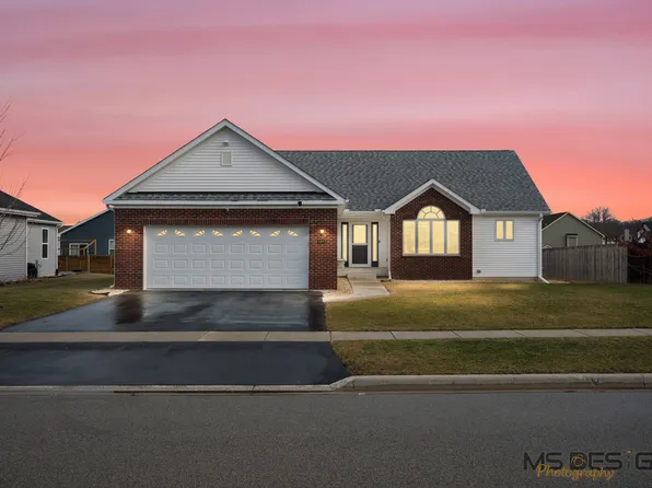 1012 Joshua Ln, Genoa, IL 60135