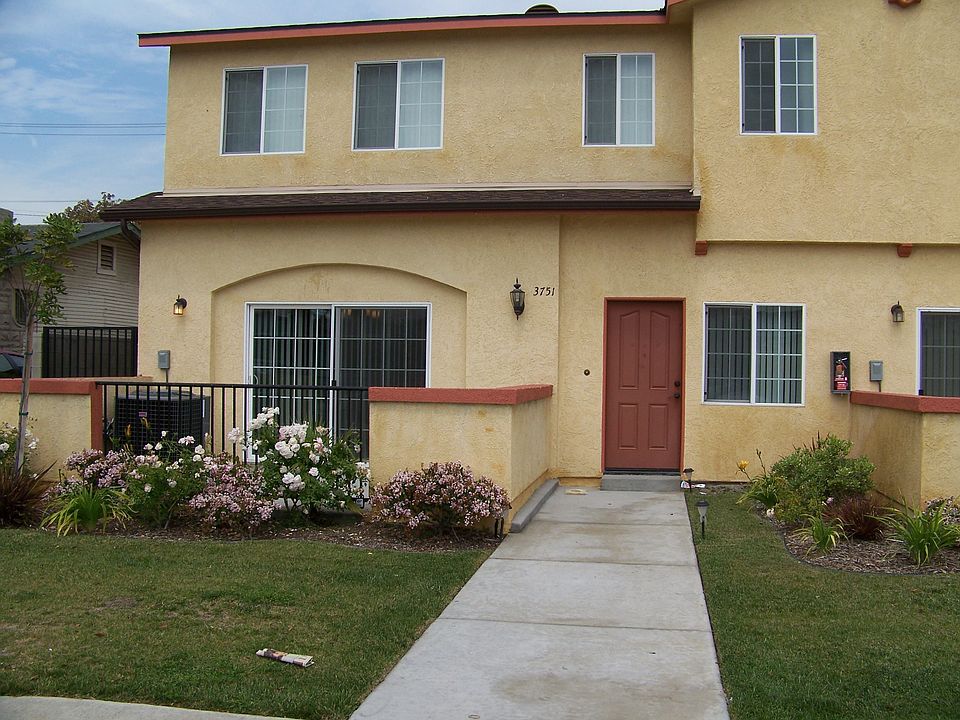 1st image of 3751 E 52nd St