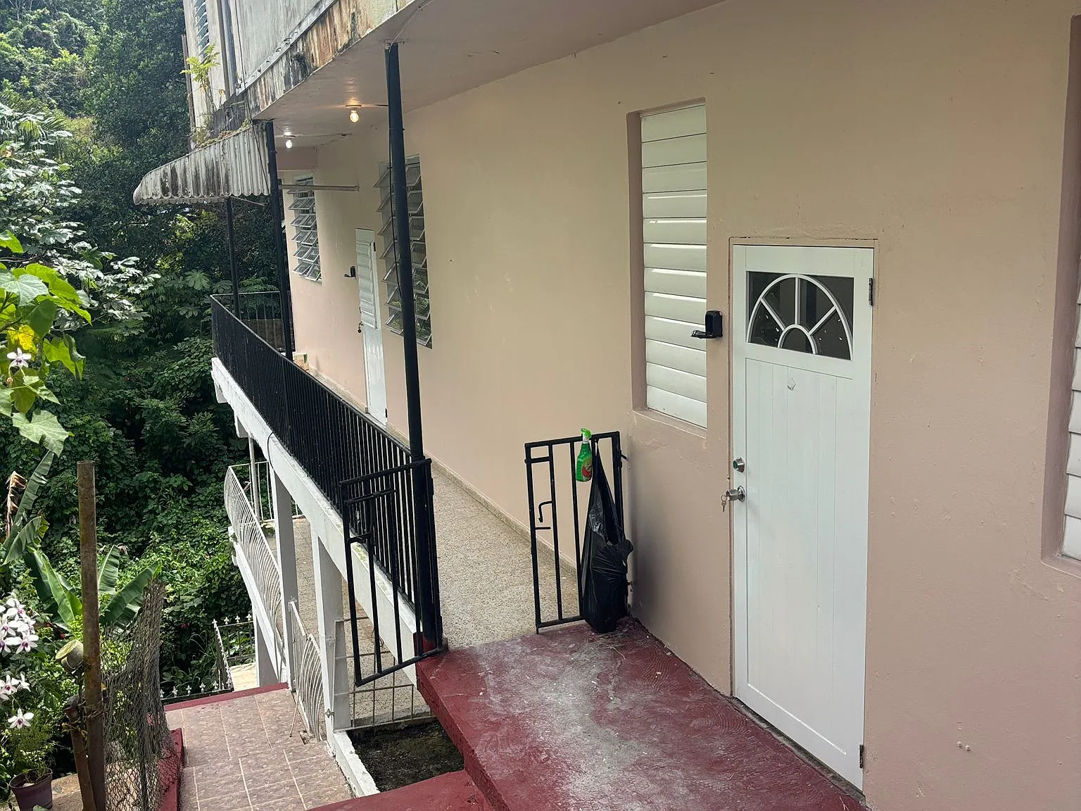 2 bed, 1000 sqft, $725 — Photo 1
