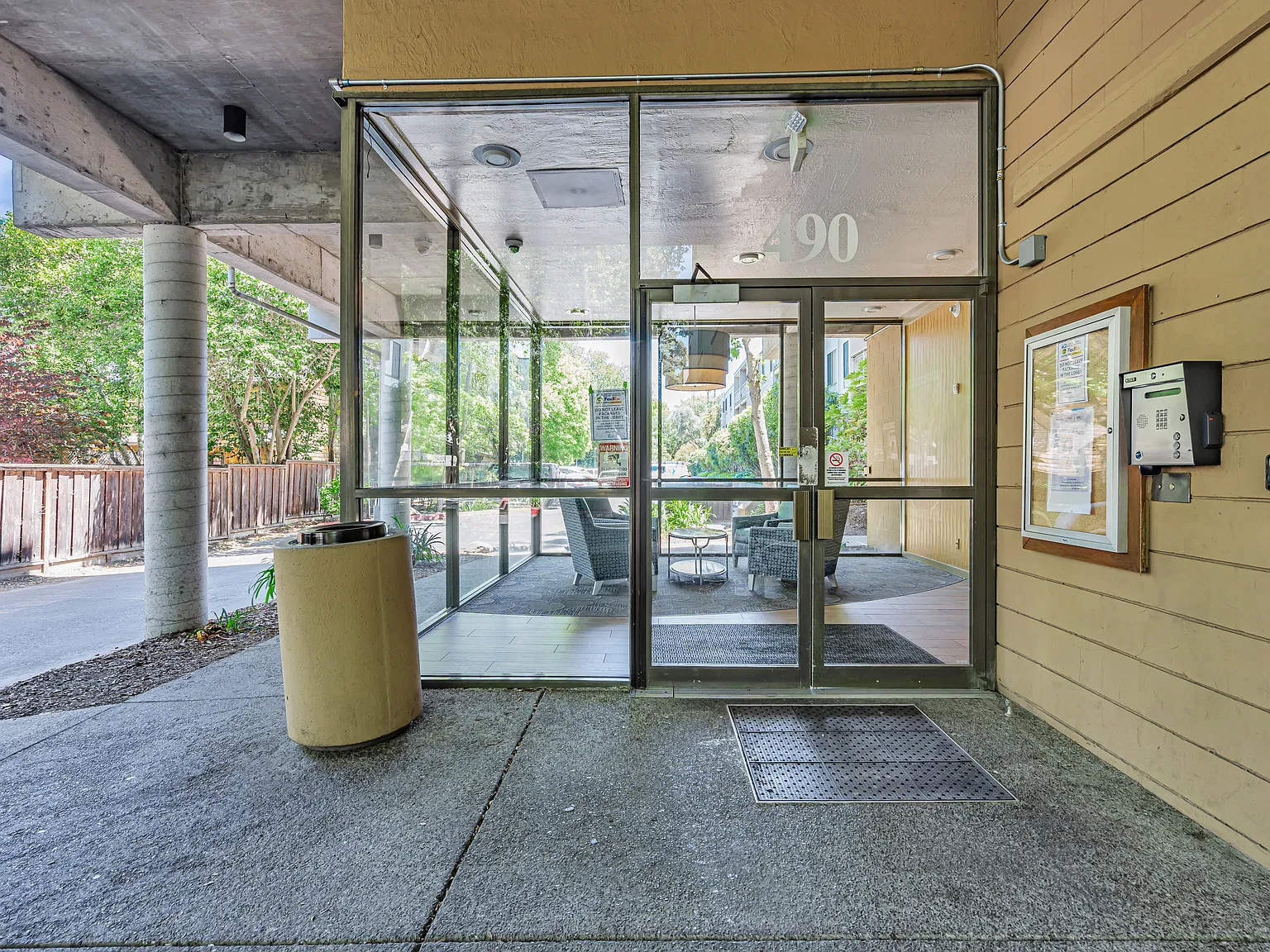 490 N Civic Dr — Photo 2