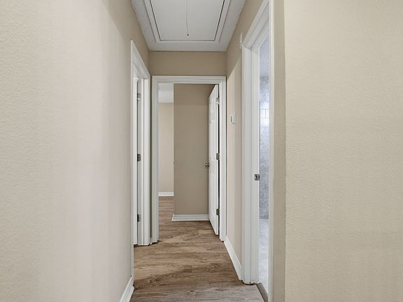 5th image of 10900 Huntington Rd