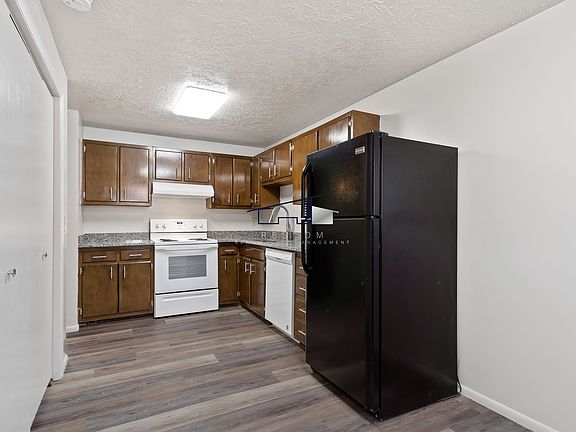 4th image of 5858 S 2000 W APT C