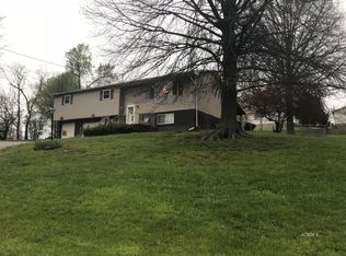 Walnut Ridge Dr, Little Hocking, OH 45742