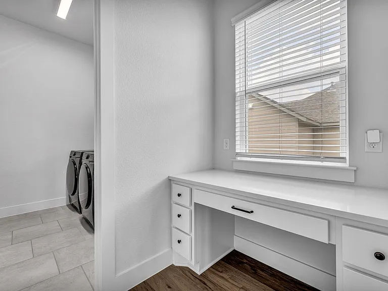 151 Rose Heath Ln — Photo 17