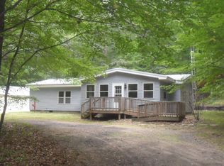 104 Valley Cir, Leroy, MI 49655