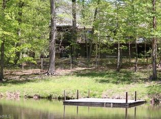 2424 Burton Rd, Thomasville, NC 27360