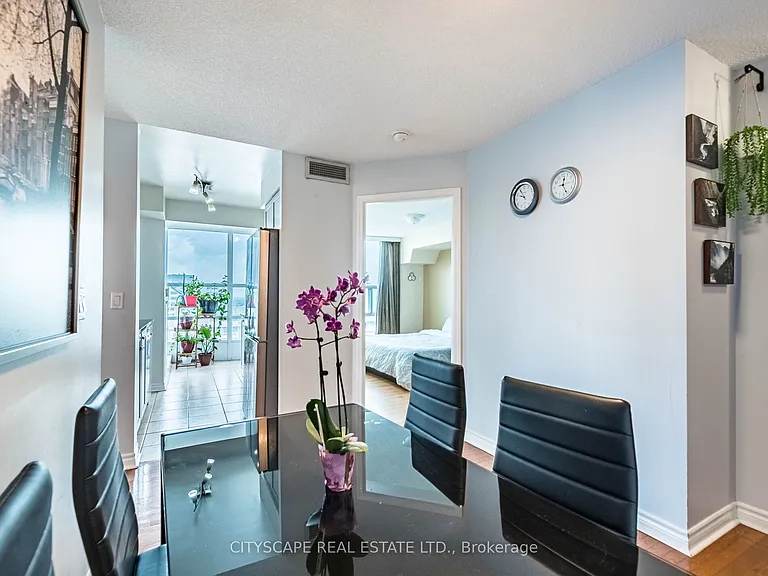 1 Elm Dr W #2111 — Photo 9