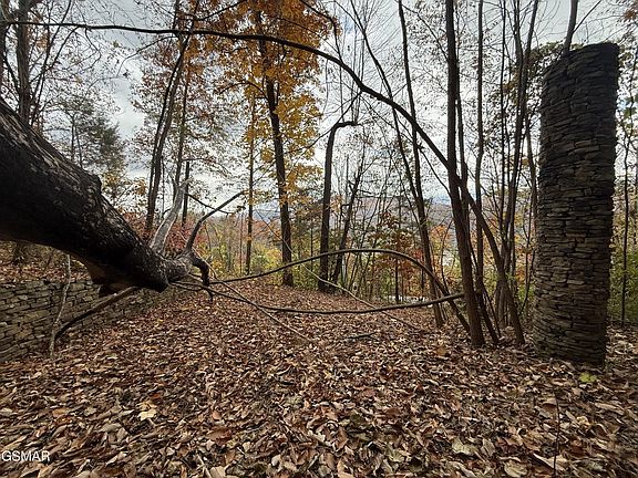 3rd image of 278 Greystone Hgts Rd