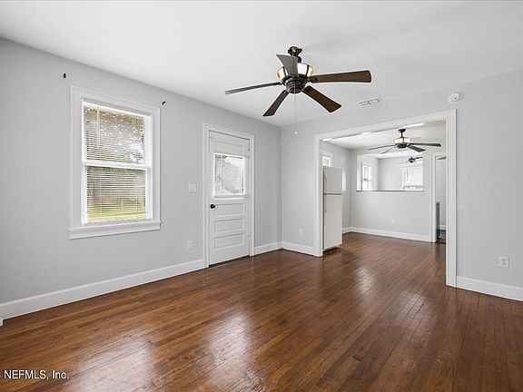 4th image of 745 KURZAHL Street