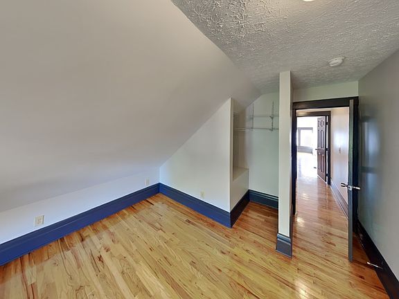 5th image of 1516 Summit St #1516
