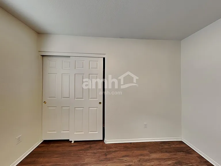 1006 Lone Pine River Ave — Photo 18