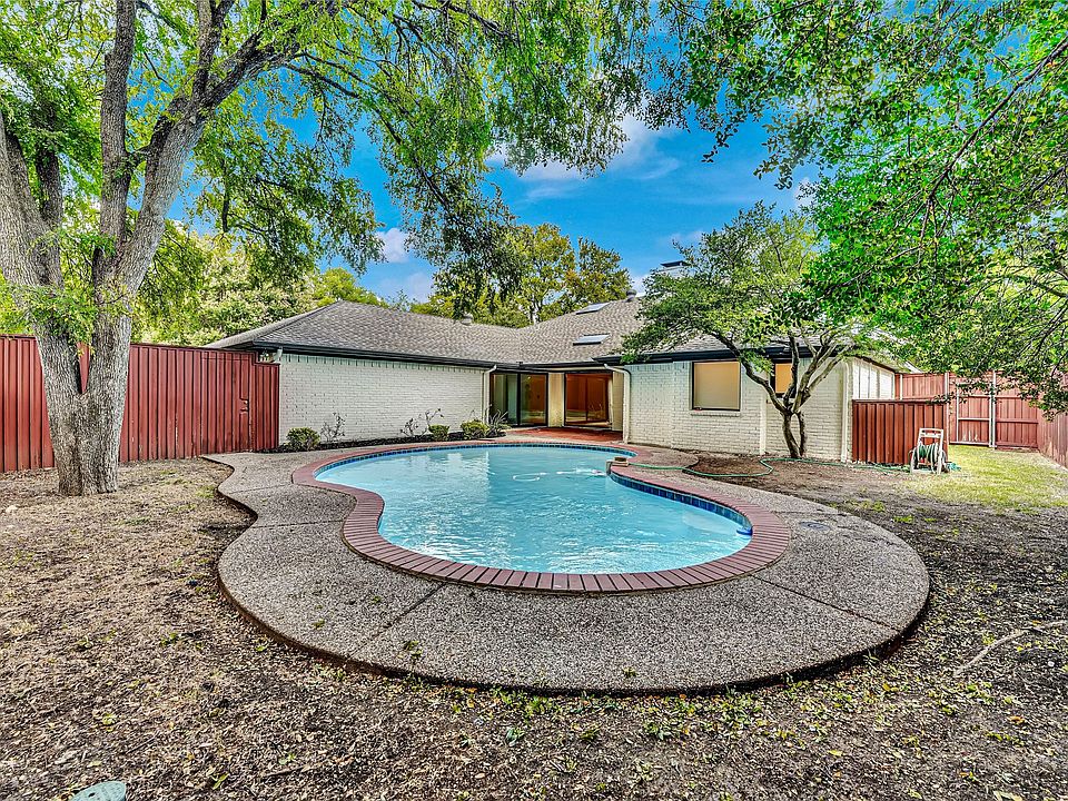 1st image of 2609 Mariposa Cir