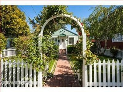 213 Bayswater Ave, Burlingame, CA, 94010