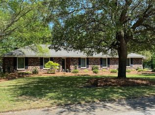 1096 Heritage Dr, Manning, SC 29102