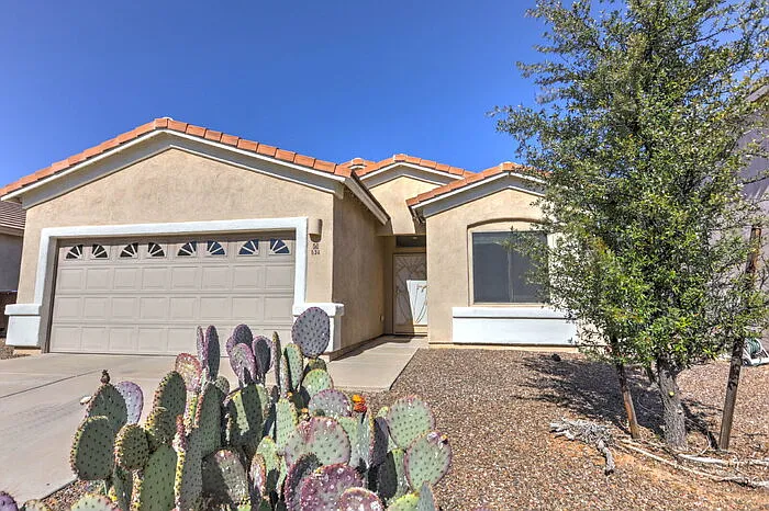 3 bed, 2.0 bath, 1750 sqft, $1,845 — Photo 2