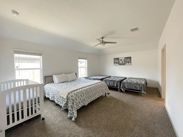 3902 Itzle Island Ct — Photo 39