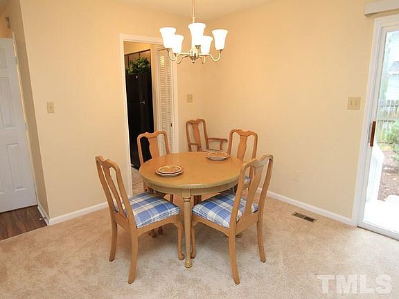 4th image of 101 Sulley Ct