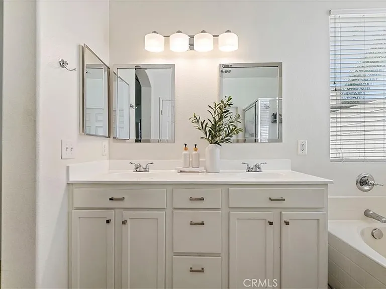 7232 Riley Dr — Photo 30