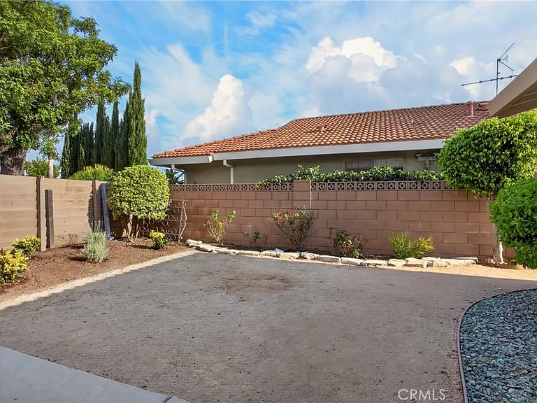 9624 Swinton Ave — Photo 35