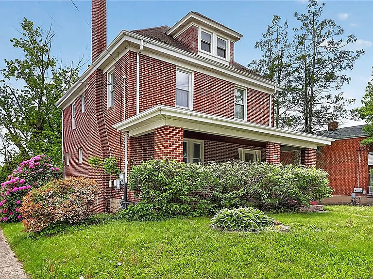 512 Marion Ave — Photo 18