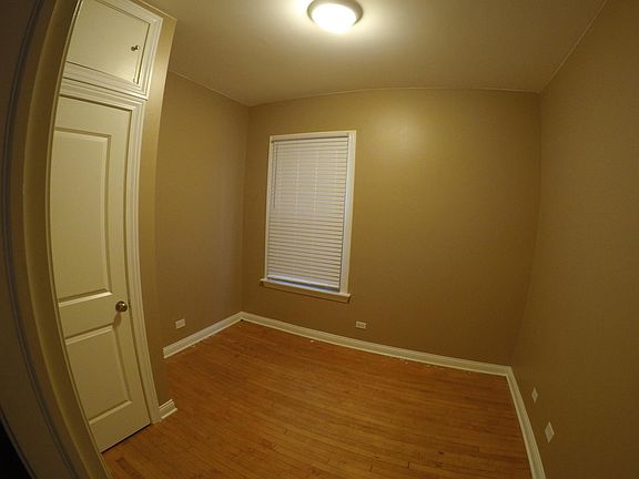3rd image of 1506 W Bryn Mawr Ave