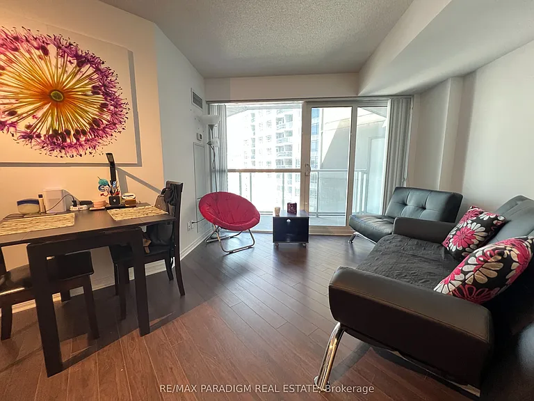 352 Front St W #701 — Photo 5