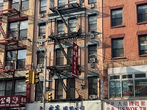 38 East Broadway image 1 of 4