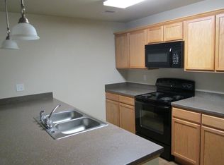 310 Hunter Pl APT 301, Manhattan, KS 66503