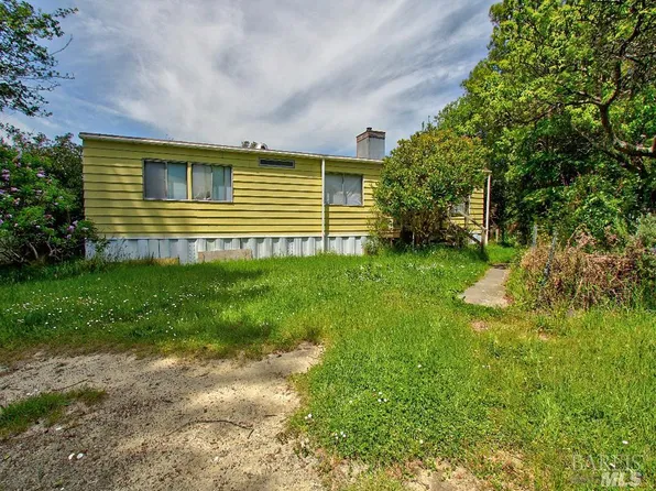 31560 Emerald Drive, Fort Bragg, CA 95437