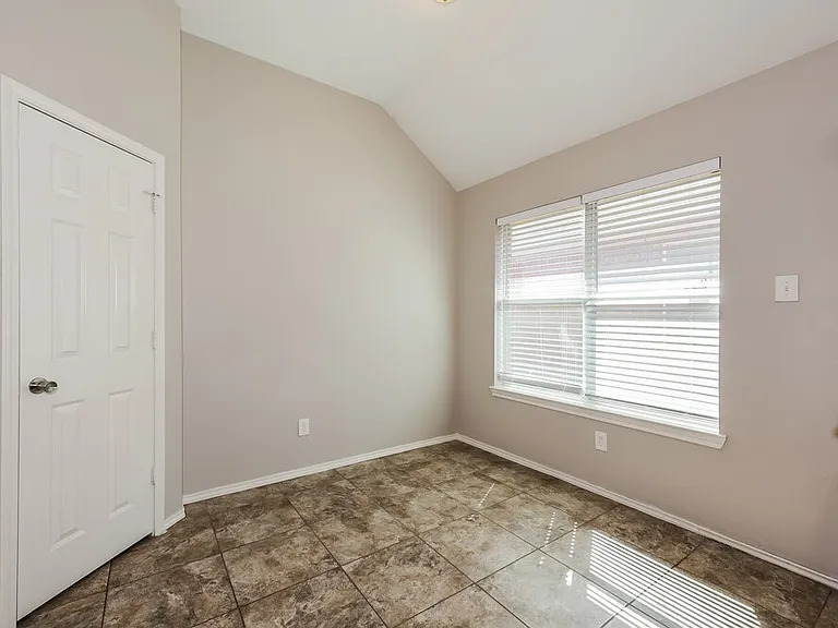 7305 Sierra Way — Photo 4