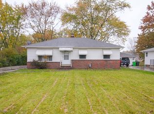 5718 Columbia Dr, Bedford Heights, OH