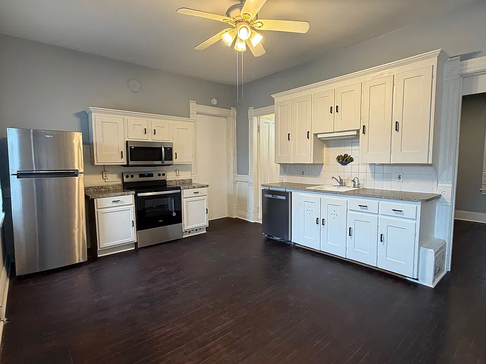 502 Court St #2