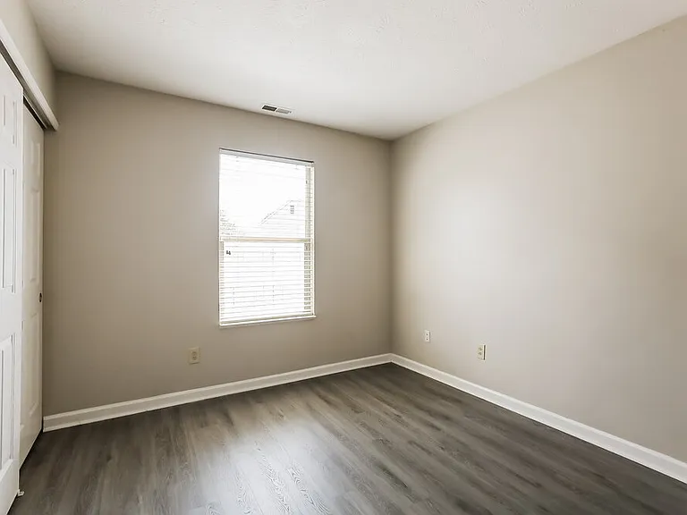 5384 Lakeside Manor Dr — Photo 13