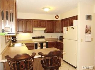 3 Coach Ct, Saint Peters, MO 63376
