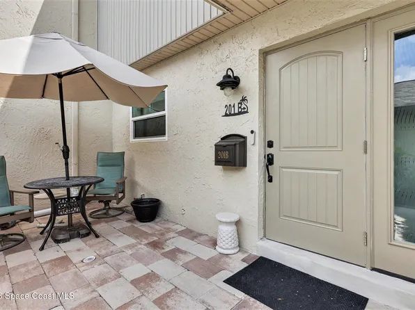 201 6th Ave APT B, Melbourne Beach, FL 32951