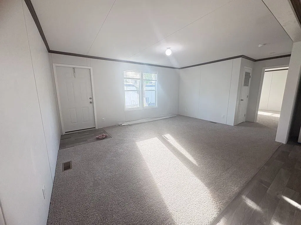 4 bed, 2.0 bath, 1456 sqft, $1,650 — Photo 3