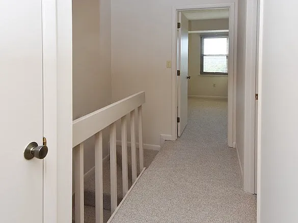 562 Tusculum Ave — Photo 14