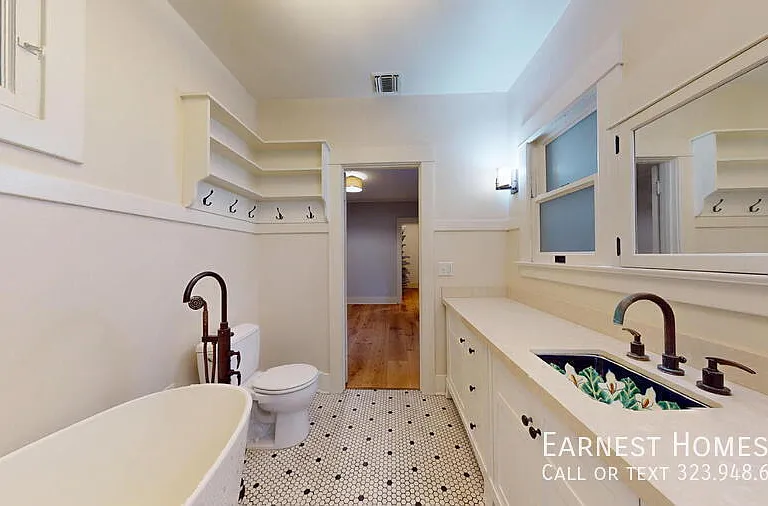 2256 Ewing St — Photo 20