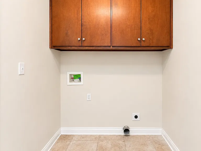1284 Trillium Ln — Photo 10