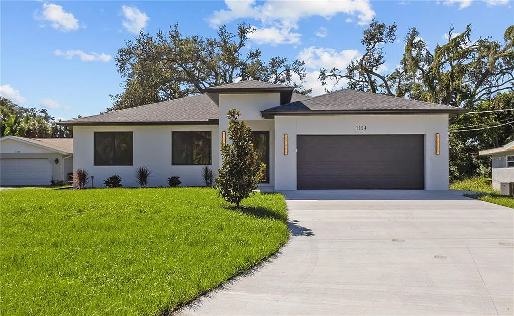 3 bed, 2.0 bath, 1509 sqft, $2,700 — Photo 1